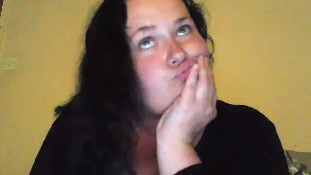 CurvyScarlett69 online show from 06-01-26, 09:16