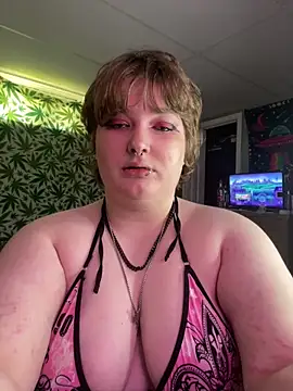 Snapshot of MollyStonez4200 chatting on 06-05-26, 10:15 MollyStonez4200 online show from 06-05-26, 10:15