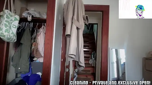 Snapshot of maddiliz chatting on 02-14-25, 05:14 maddiliz online show from 02-14-25, 05:14