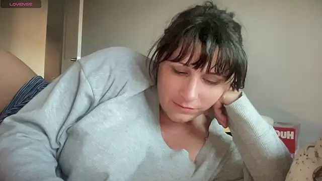 Snapshot of maddiliz chatting on 03-21-25, 11:34 maddiliz online show from 03-21-25, 11:34