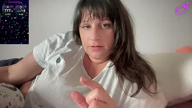 Snapshot of maddiliz chatting on 03-23-25, 03:43 maddiliz online show from 03-23-25, 03:43