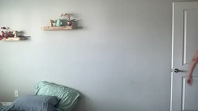 Snapshot of maddiliz chatting on 09-20-25, 03:13 maddiliz online show from 09-20-25, 03:13