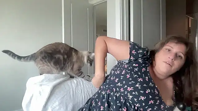 Snapshot of maddiliz chatting on 09-23-25, 03:37 maddiliz online show from 09-23-25, 03:37