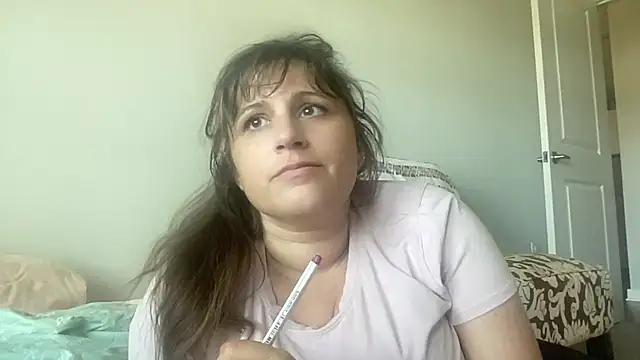 Snapshot of maddiliz chatting on 10-03-25, 04:37 maddiliz online show from 10-03-25, 04:37