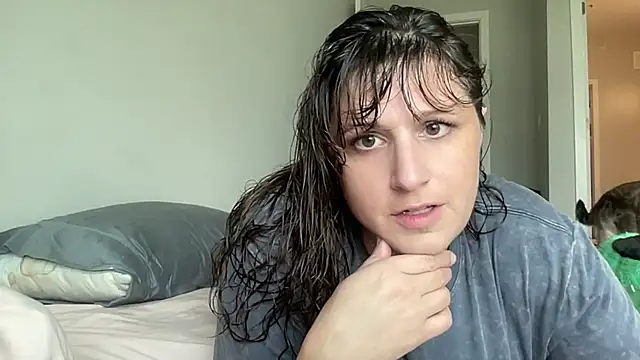 Snapshot of maddiliz chatting on 10-07-25, 04:26 maddiliz online show from 10-07-25, 04:26