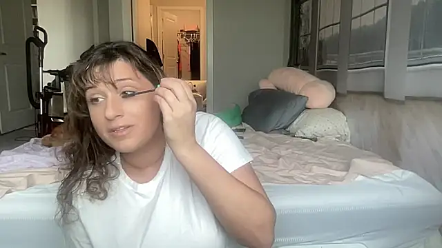 Snapshot of maddiliz chatting on 11-10-25, 07:57 maddiliz online show from 11-10-25, 07:57