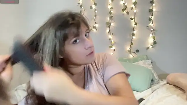 Snapshot of maddiliz chatting on 11-29-25, 05:32 maddiliz online show from 11-29-25, 05:32