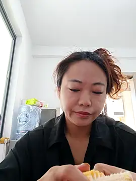 Yaoyao   online show from 06-06-26, 08:30