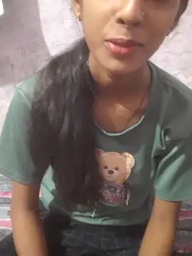 Saloni-Tyagi online show from 06-18-26, 01:15