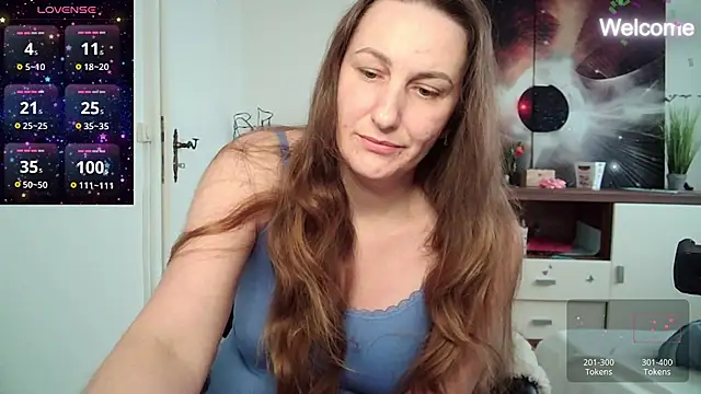 Snapshot of Yevgeshka-Milashka chatting on 02-15-25, 08:33 Yevgeshka-Milashka online show from 02-15-25, 08:33