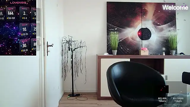 Snapshot of Yevgeshka-Milashka chatting on 02-20-25, 09:22 Yevgeshka-Milashka online show from 02-20-25, 09:22