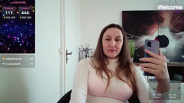 Snapshot of Yevgeshka-Milashka chatting on 03-06-25, 06:30 Yevgeshka-Milashka online show from 03-06-25, 06:30