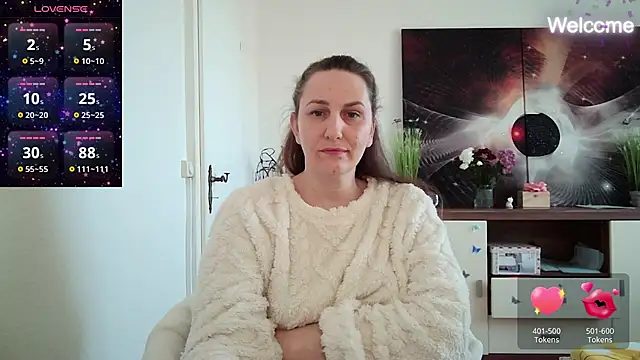 Snapshot of Yevgeshka-Milashka chatting on 03-13-25, 02:12 Yevgeshka-Milashka online show from 03-13-25, 02:12