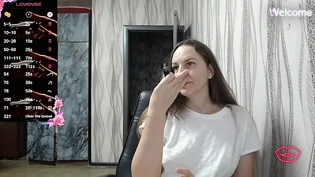 Snapshot of Yevgeshka-Milashka chatting on 09-24-25, 05:11 Yevgeshka-Milashka online show from 09-24-25, 05:11