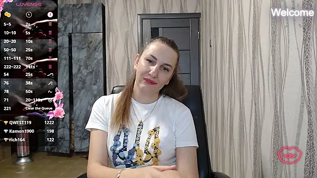 Snapshot of Yevgeshka-Milashka chatting on 11-16-25, 07:14 Yevgeshka-Milashka online show from 11-16-25, 07:14