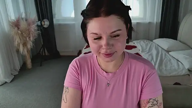 Snapshot of Honeyed_Words chatting on 06-07-26, 12:42 Honeyed Words online show from 06-07-26, 12:42