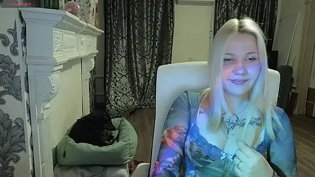 moon  shy online show from 07-28-26, 07:39