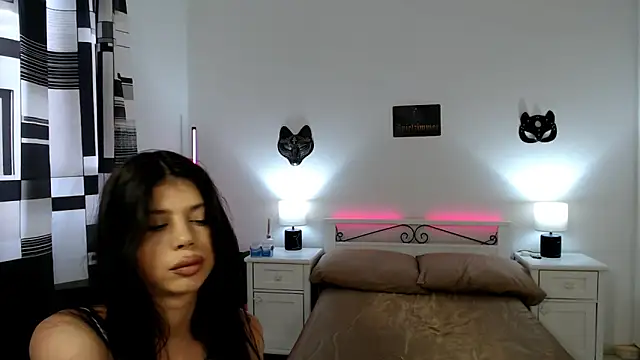 Student Zebra20 online show from 06-12-26, 03:27