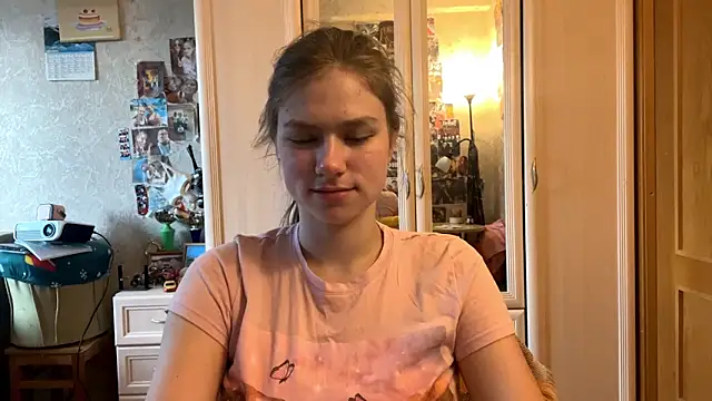 Codi Rostersy online show from 06-19-26, 03:11