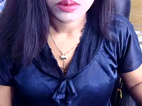 Noor Zarin27 online show from 07-14-26, 12:13