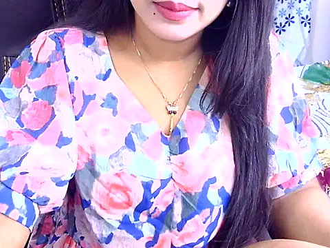 Noor Zarin27 online show from 07-18-26, 09:40