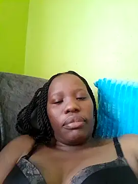 Snapshot of Miss_Bunny5 chatting on 06-12-26, 10:25 Miss Bunny5 online show from 06-12-26, 10:25