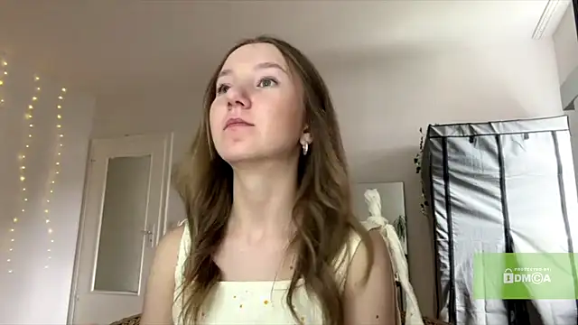 Snapshot of smalllisa chatting on 07-04-26, 04:13 smalllisa online show from 07-04-26, 04:13