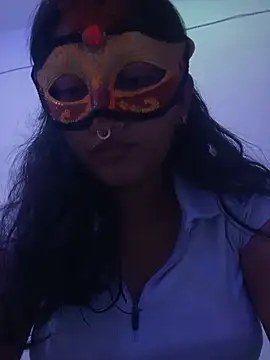 Snapshot of Hot-Rani-76 chatting on 06-17-26, 03:46 Hot-Rani-76 online show from 06-17-26, 03:46