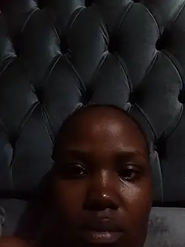 Snapshot of AnnahMyles chatting on 06-03-26, 08:47 AnnahMyles online show from 06-03-26, 08:47