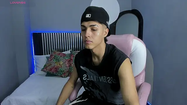 Axel Mendozaa online show from 06-25-26, 07:51