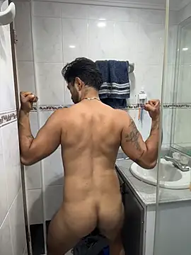 SantiagoMelendez online show from 07-18-26, 03:54
