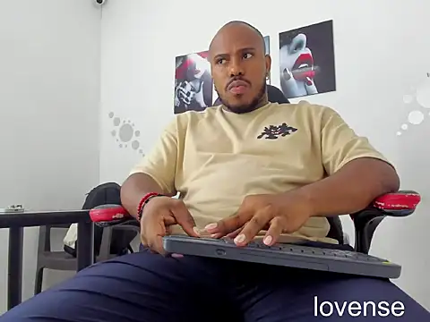 AlessandroHammed online show from 07-10-26, 02:41