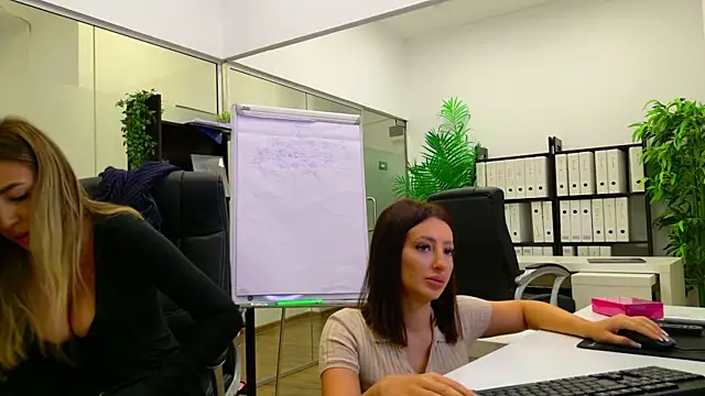 BabesGoWild online show from 09-09-25, 04:23