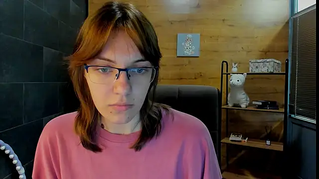 Snapshot of KristennMartin chatting on 06-12-26, 10:58 KristennMartin online show from 06-12-26, 10:58