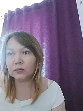 Snapshot of MarikaLane chatting on 06-06-26, 12:43 MarikaLane online show from 06-06-26, 12:43