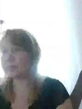 Snapshot of MarikaLane chatting on 06-07-26, 02:54 MarikaLane online show from 06-07-26, 02:54