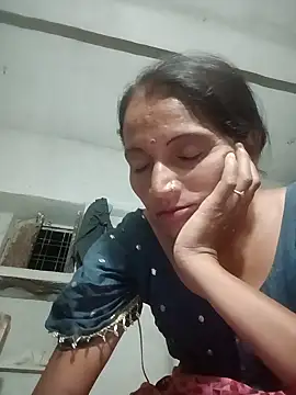 Hotnewbhabi riya online show from 06-06-26, 05:28