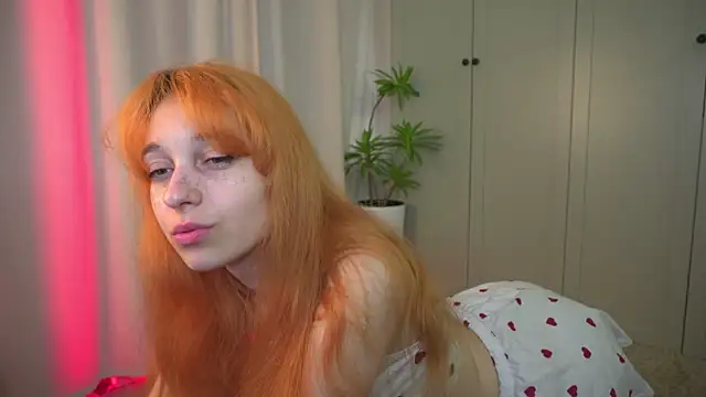 tgirlfoxy online show from 07-26-26, 06:21