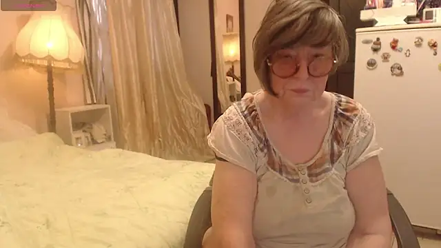 Snapshot of Sharon_Amore chatting on 05-01-26, 05:39 Sharon Amore online show from 05-01-26, 05:39