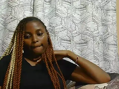 Snapshot of tamdiva1 chatting on 06-13-26, 02:48 tamdiva1 online show from 06-13-26, 02:48