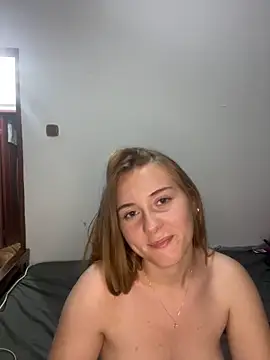FlirtySophiaa online show from 06-19-26, 06:56