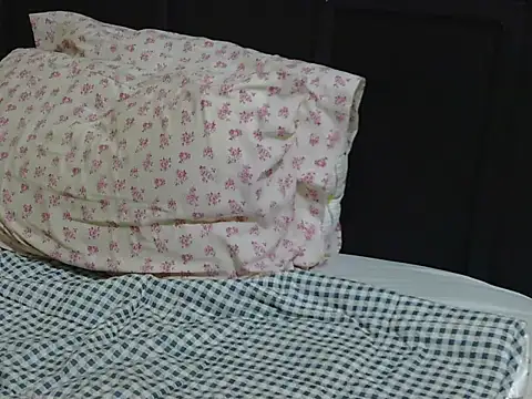 kinkydolll online show from 07-28-26, 03:21