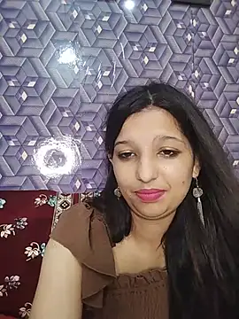 Queen Rosyy online show from 07-28-26, 12:01