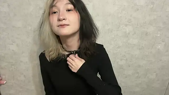 Lilfain baby online show from 06-12-26, 12:09