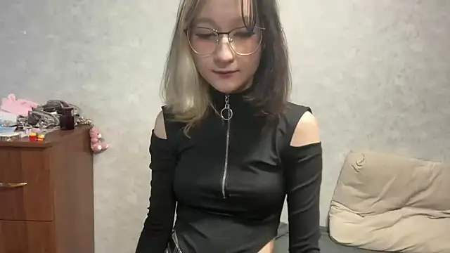 Lilfain baby online show from 06-29-26, 12:05