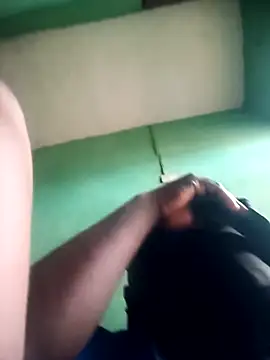 holyboymmmm online show from 06-08-26, 04:51