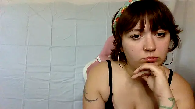 lilylovegood04 online show from 06-09-26, 04:07