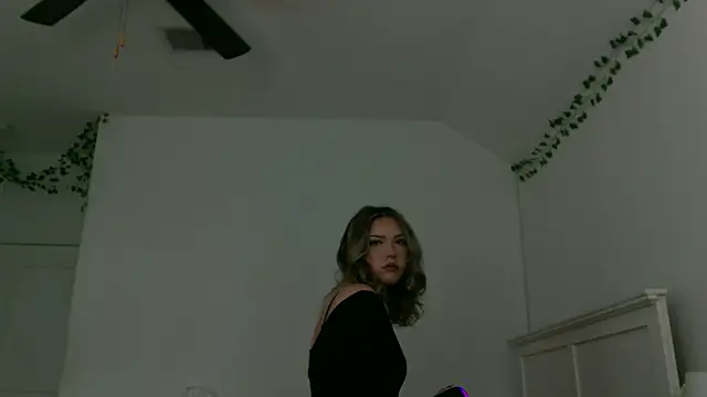 juicyxi online show from 06-09-26, 05:57