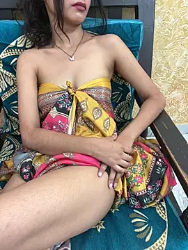 Snapshot of Hottness_Vamika chatting on 07-28-26, 11:17 Hottness Vamika online show from 07-28-26, 11:17