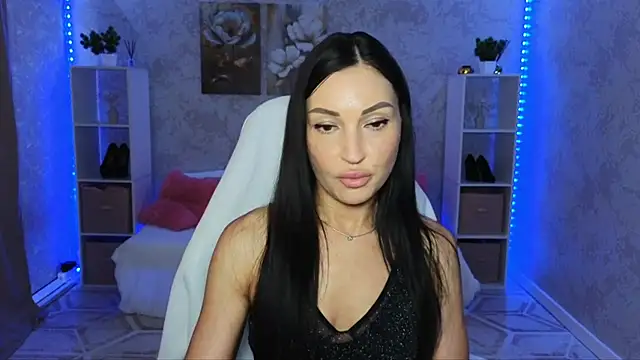 NikoleMills online show from 07-28-26, 11:17